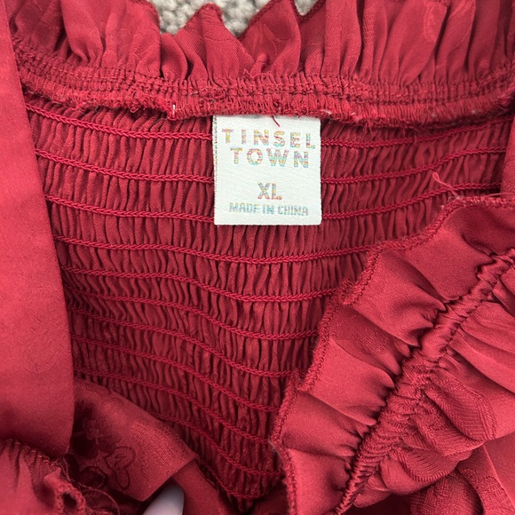 Red Ruffle Cropped Blouse - Picture 3 of 4